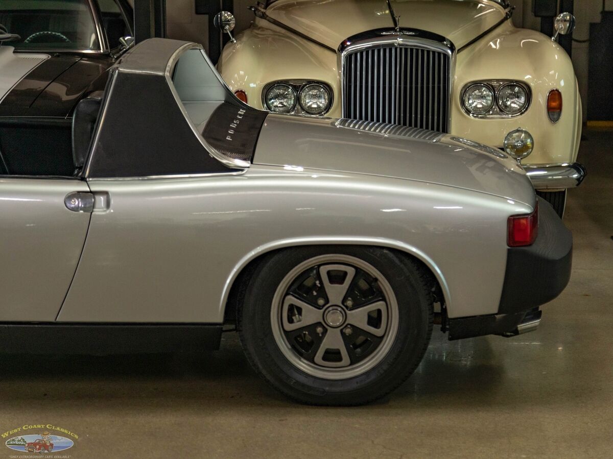 1976 Porsche 914 2.0L 5 spd Targa Roadster - photo 7