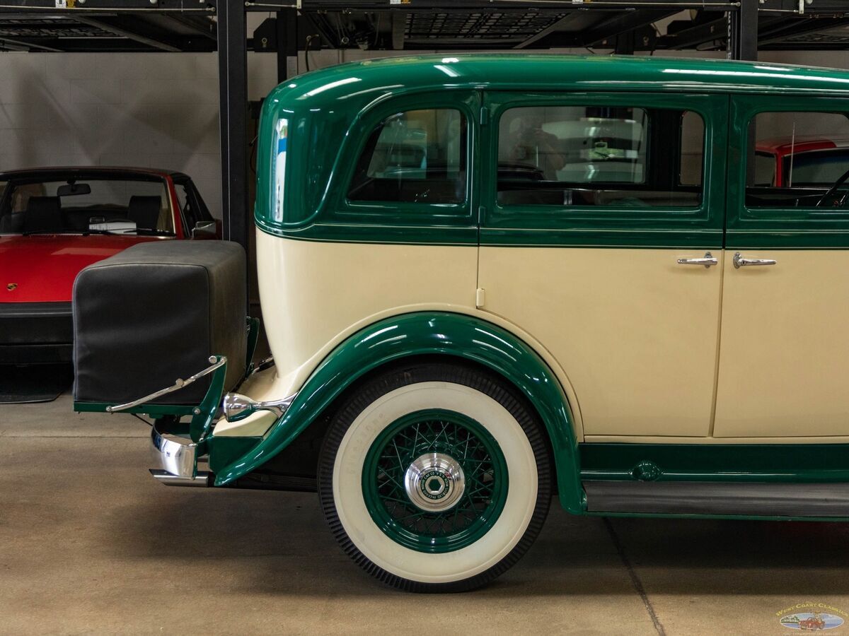 1932 Packard Light Eight Model 553 5 Passenger Sedan - photo 2