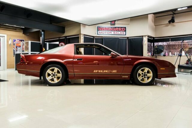 1987 Chevrolet Camaro IROC Z28 - photo 10