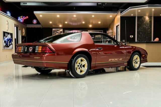 1987 Chevrolet Camaro IROC Z28 - photo 11