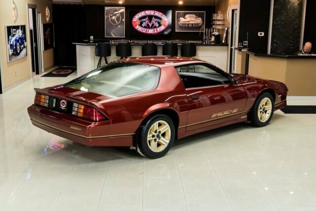 1987 Chevrolet Camaro IROC Z28 - photo 12
