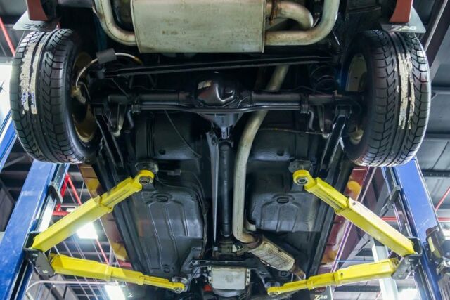 1987 Chevrolet Camaro IROC Z28 - photo 4