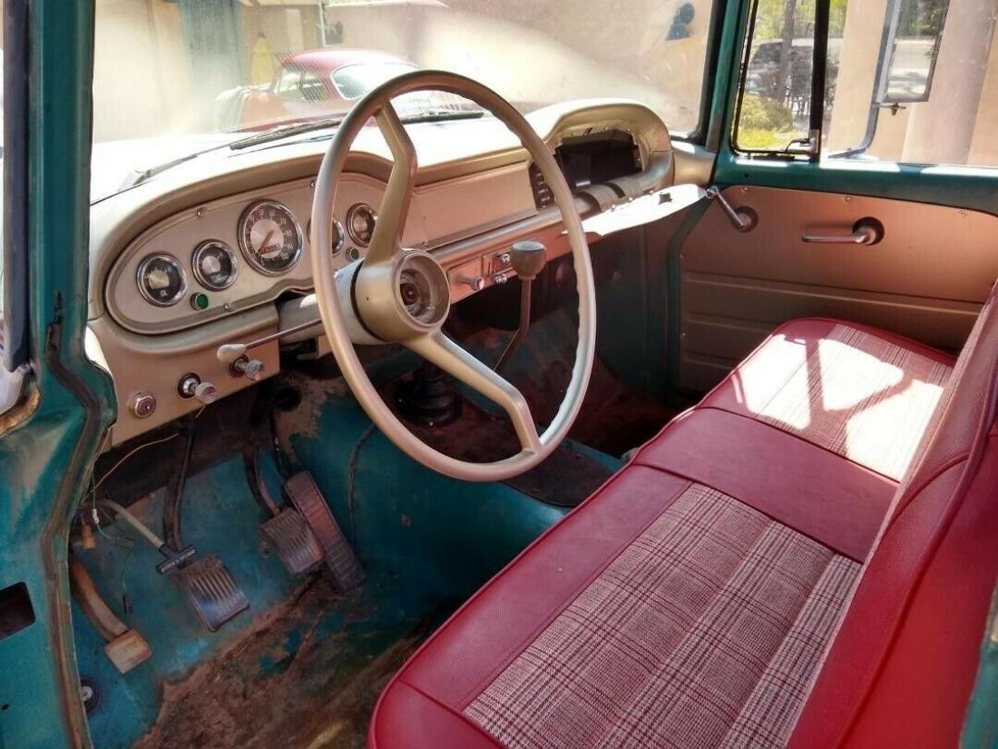 1967 International Harvester 1200B - photo 4