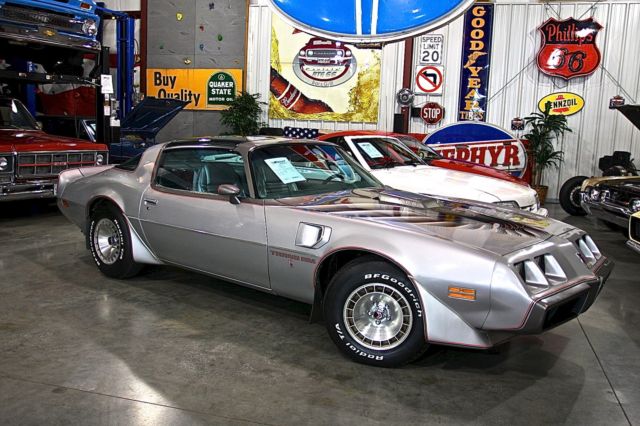 10th Anniversary Silver Edition; All original; Pontiac 400, 6.6L V8 4speed; WOW! 1979 Pontiac Firebird 10th ANNIV.