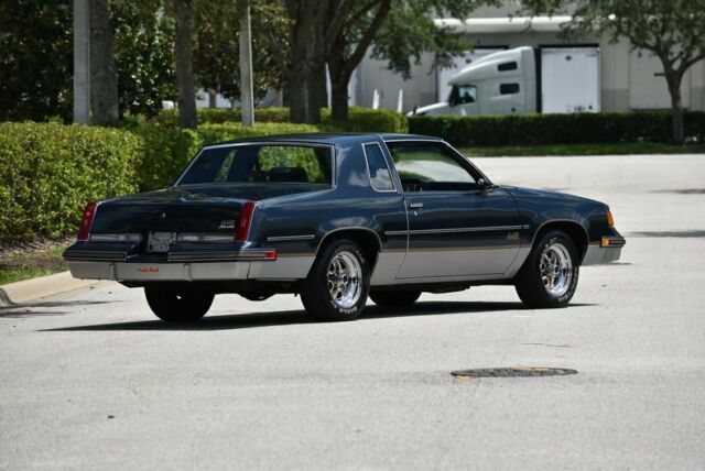 1987 Oldsmobile 442 -- - photo 3