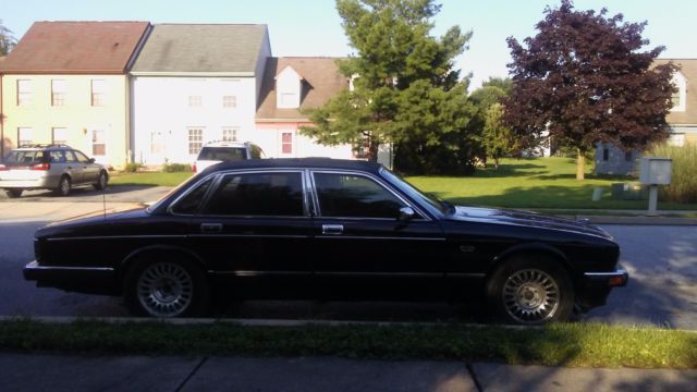 1994 Jaguar XJ12 sedan - photo 3