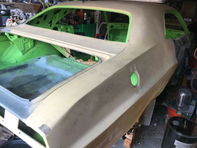 1970 Dodge Challenger Hardtop - photo 2