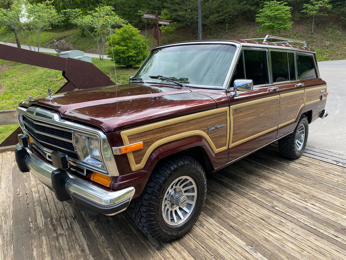 1987 Jeep Wagoneer - photo 4