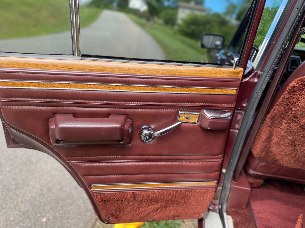 1987 Jeep Wagoneer - photo 9