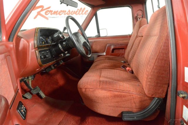 1989 Ford F-150 XLT Lariat Regular Cab Truck - photo 12
