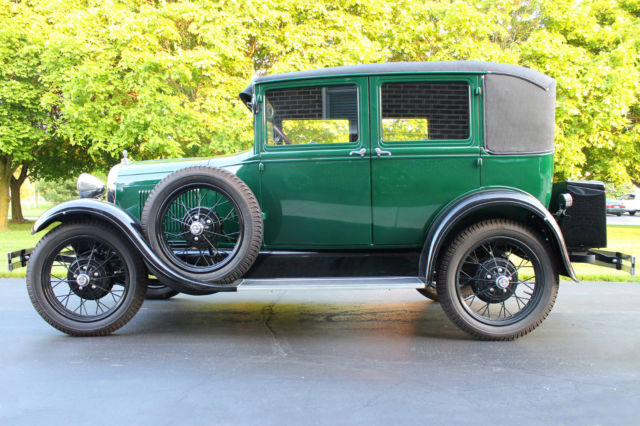 1928 Ford Model A - photo 3