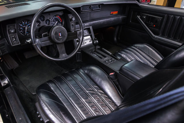 1985 Chevrolet Camaro Sport Coupe 2-Door - photo 3