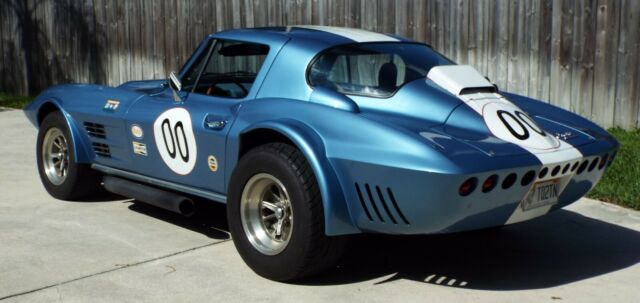 1963 Chevrolet Corvette Grand Sport Replica - photo 11