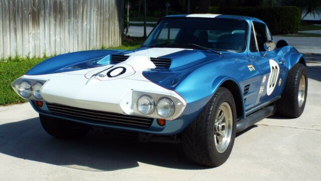 1963 Chevrolet Corvette Grand Sport Replica - photo 12