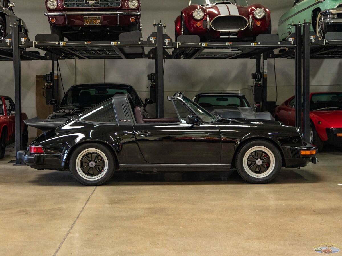 1983 Porsche 911 Targa 5 spd Coupe - photo 3