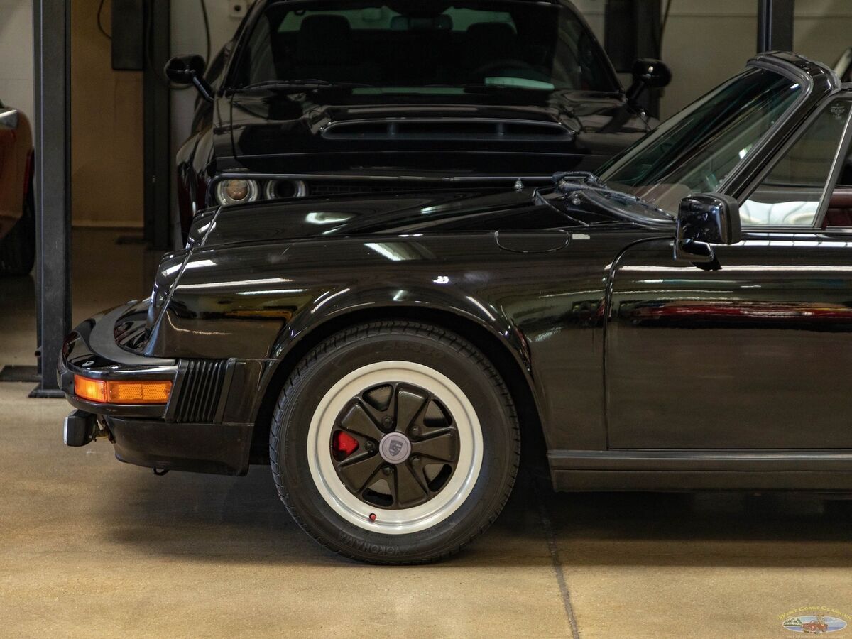 1983 Porsche 911 Targa 5 spd Coupe - photo 5