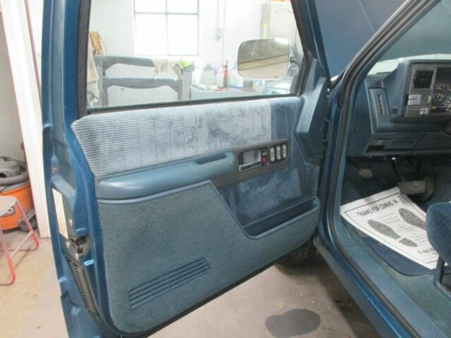 1992 Chevrolet C/K Pickup 1500 4X4 silverado - photo 3