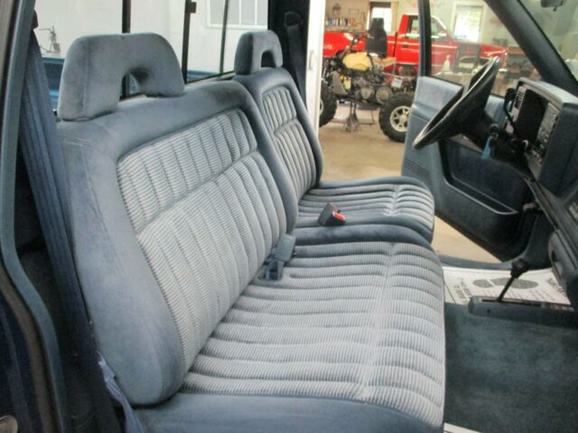 1992 Chevrolet C/K Pickup 1500 4X4 silverado - photo 6