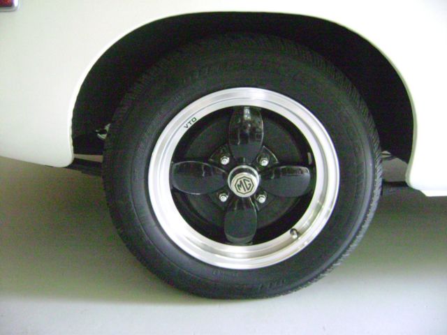 1976 MG MGB - photo 10