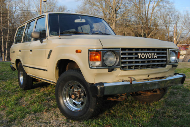 1987 Toyota Land Cruiser Base Sport Utility 4-Door - photo 2