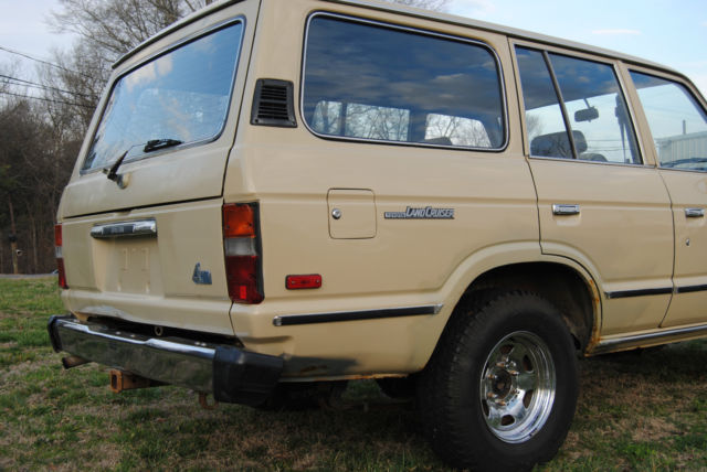 1987 Toyota Land Cruiser Base Sport Utility 4-Door - photo 9
