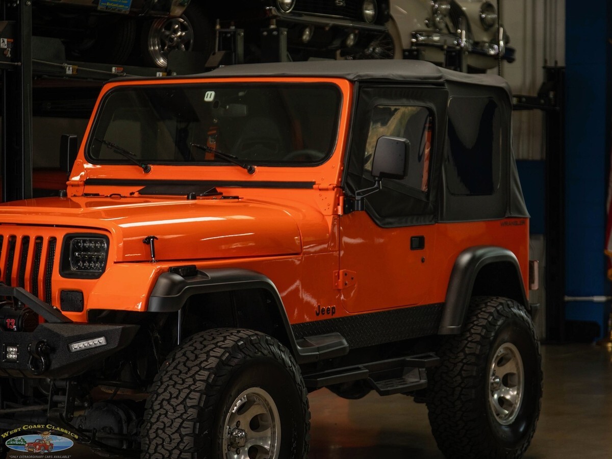 1994 Jeep Wrangler Custom SE Automatic 4WD SUV - photo 9
