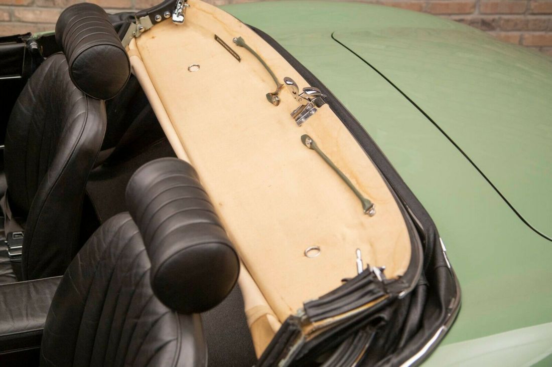 1969 Jaguar E-Type Roadster - photo 12