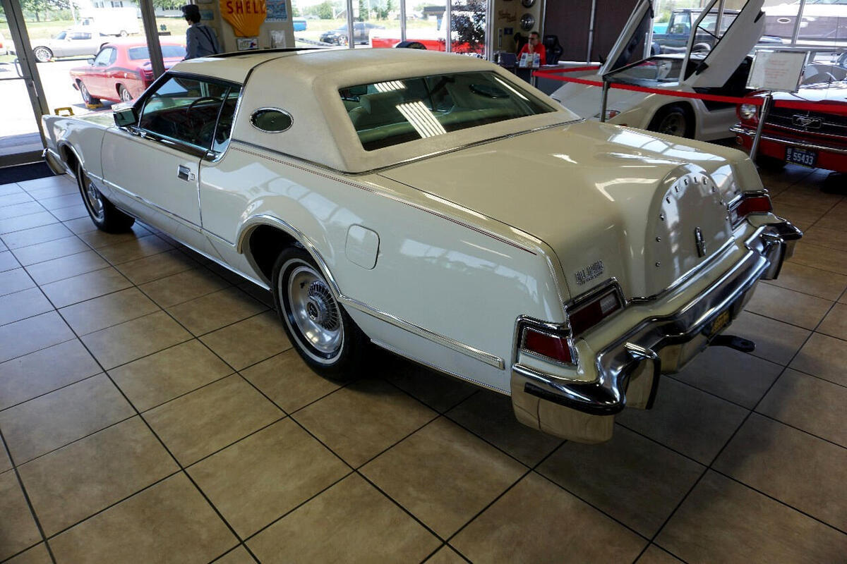 1976 Lincoln Continental Mark IV 2-DOOR - photo 6