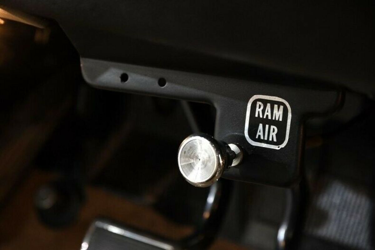 1970 Pontiac GTO - photo 10