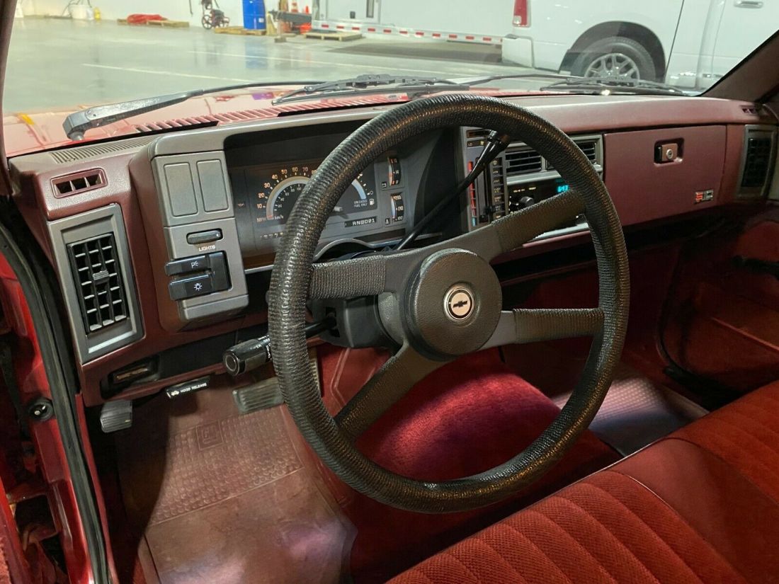 1991 Chevrolet S-10 Tahoe - photo 9
