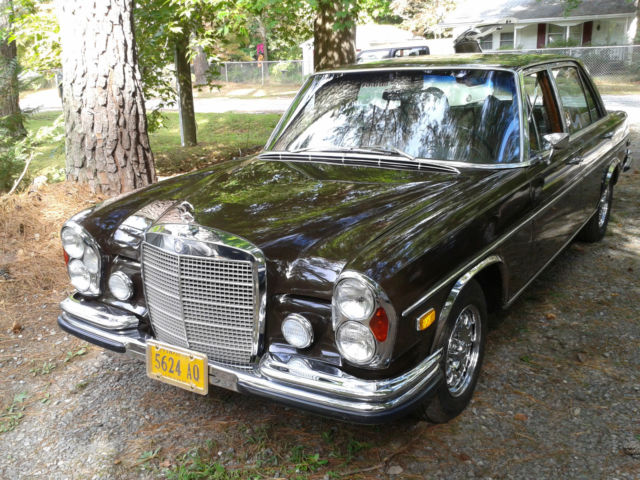 15 yrs wt Current Owner. Avg 100 mi.s per year. Multiple Local Car Shows winner. 1970 Mercedes-Benz 300-Series 300 SE L 6.3