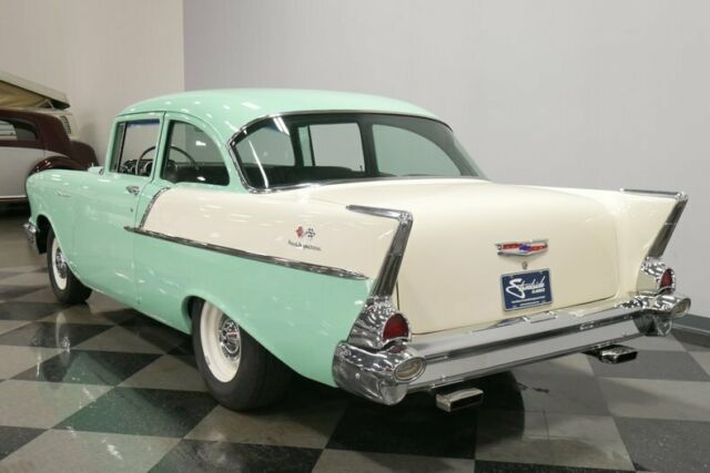 1957 Chevrolet Bel Air/150/210 Utility Sedan - photo 10