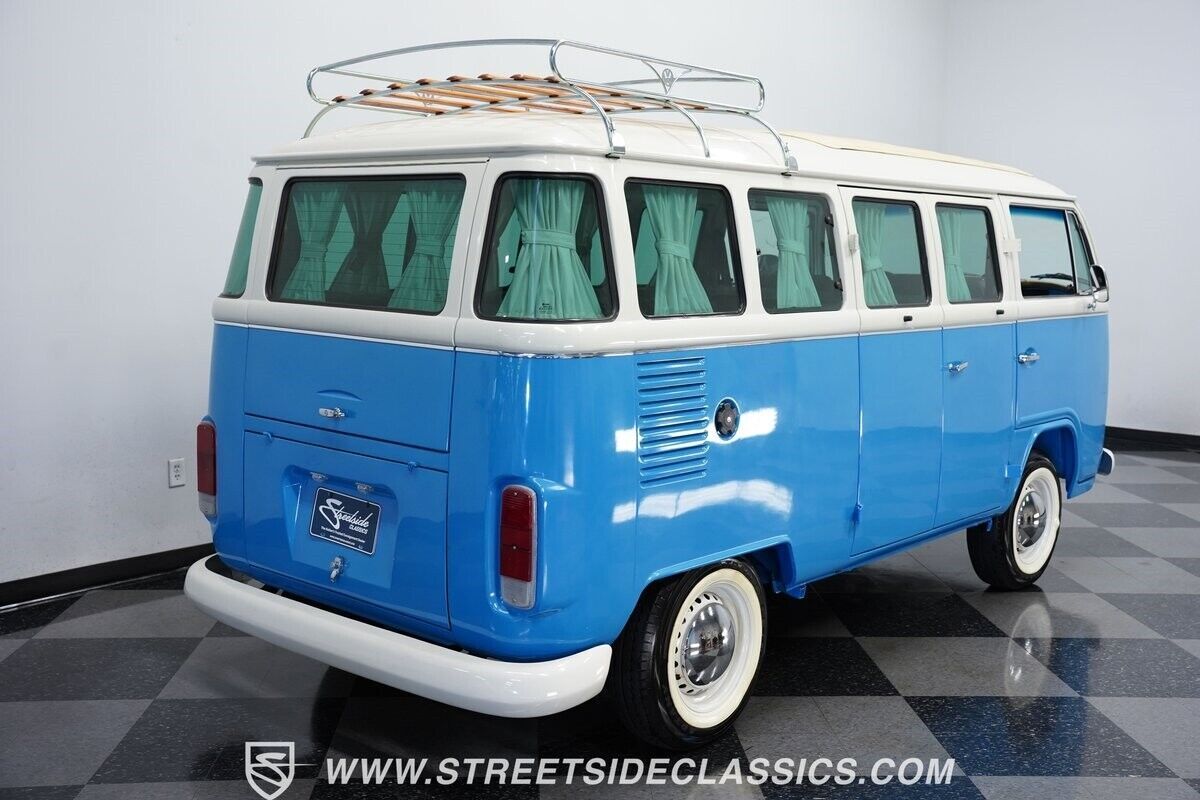 1993 Volkswagen Bus/Vanagon 13 Window Deluxe Bus - photo 11