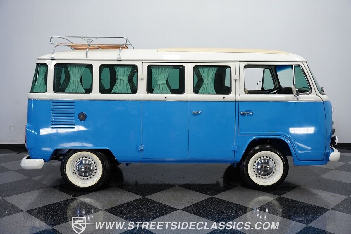 1993 Volkswagen Bus/Vanagon 13 Window Deluxe Bus - photo 13