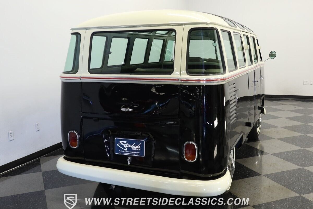 1975 Volkswagen Bus/Vanagon 23 Window Deluxe - photo 10
