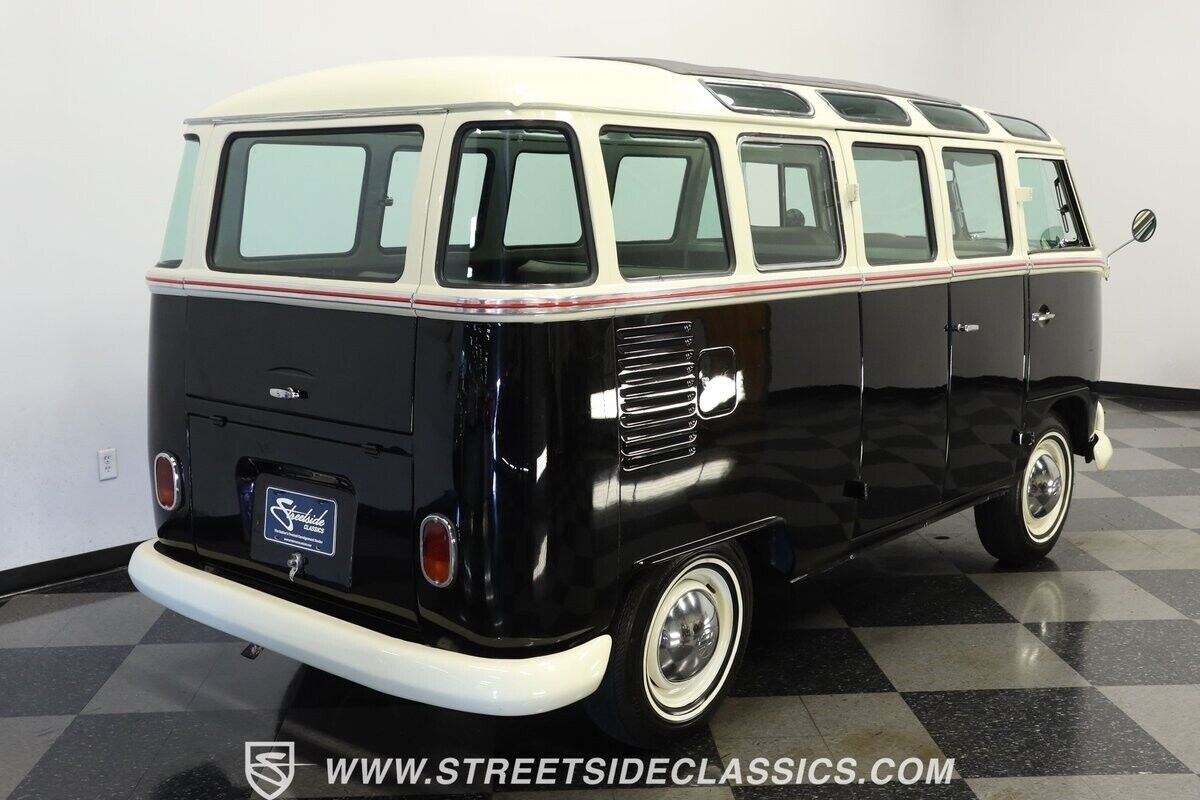 1975 Volkswagen Bus/Vanagon 23 Window Deluxe - photo 11
