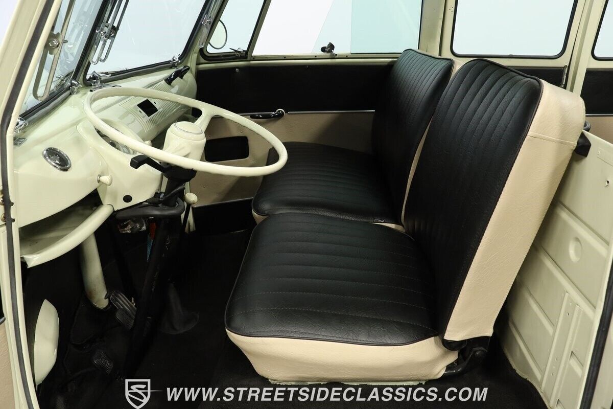 1975 Volkswagen Bus/Vanagon 23 Window Deluxe - photo 5