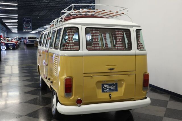 1994 Volkswagen Bus/Vanagon 13 Window Deluxe Bus - photo 11