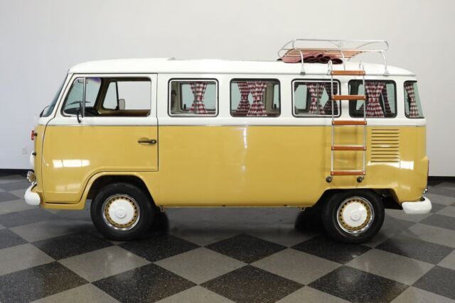1994 Volkswagen Bus/Vanagon 13 Window Deluxe Bus - photo 3