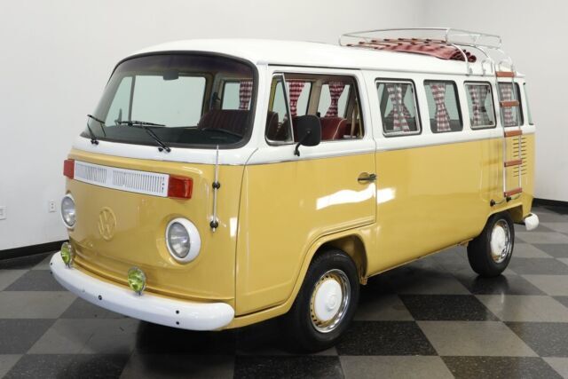 1994 Volkswagen Bus/Vanagon 13 Window Deluxe Bus - photo 6