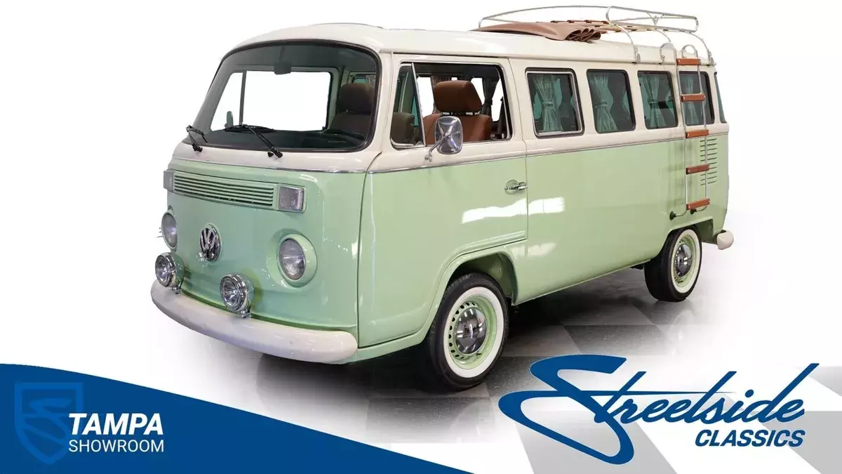 1600CC SINGLE CARB POWER FRONT DISC SUNROOF BRAZILIAN RESTORED AND IMPORTED 1994 Volkswagen Bus/Vanagon 13 Window Deluxe Bus