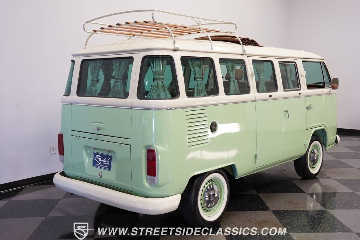 1994 Volkswagen Bus/Vanagon 13 Window Deluxe Bus - photo 11