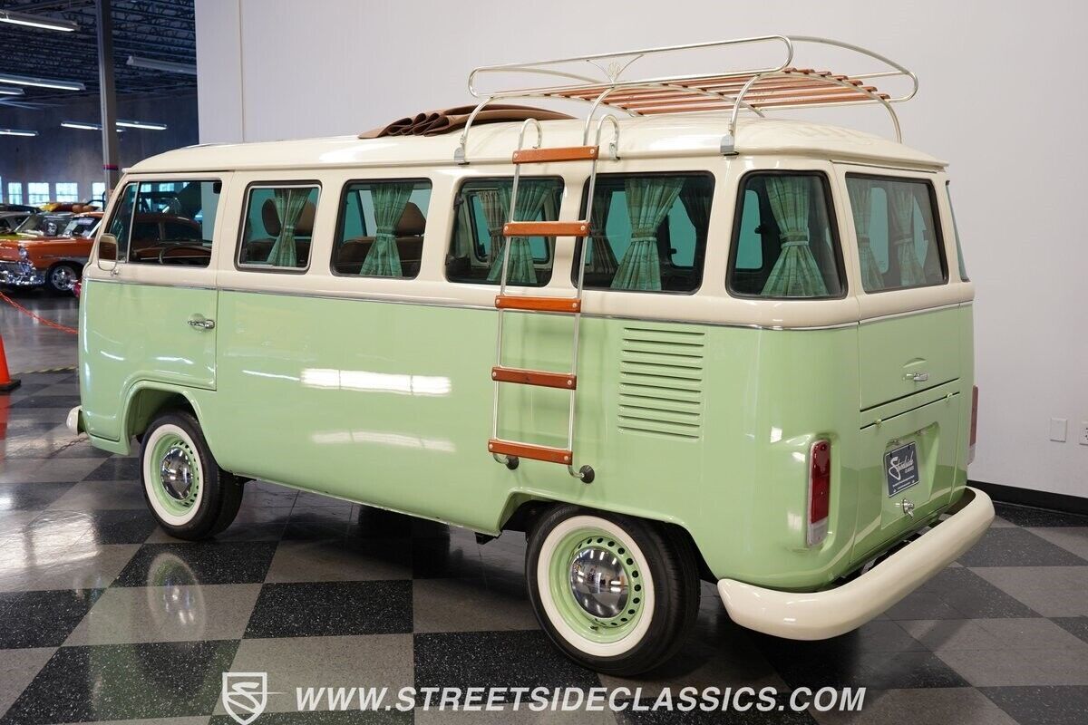 1994 Volkswagen Bus/Vanagon 13 Window Deluxe Bus - photo 7