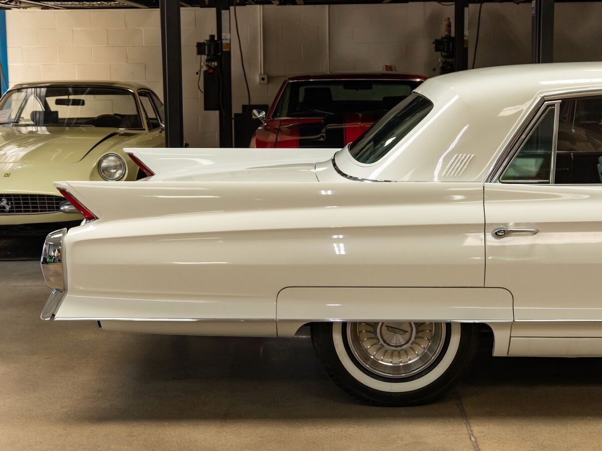 1962 Cadillac Fleetwood 60 Special 4 Door Hardtop - photo 2