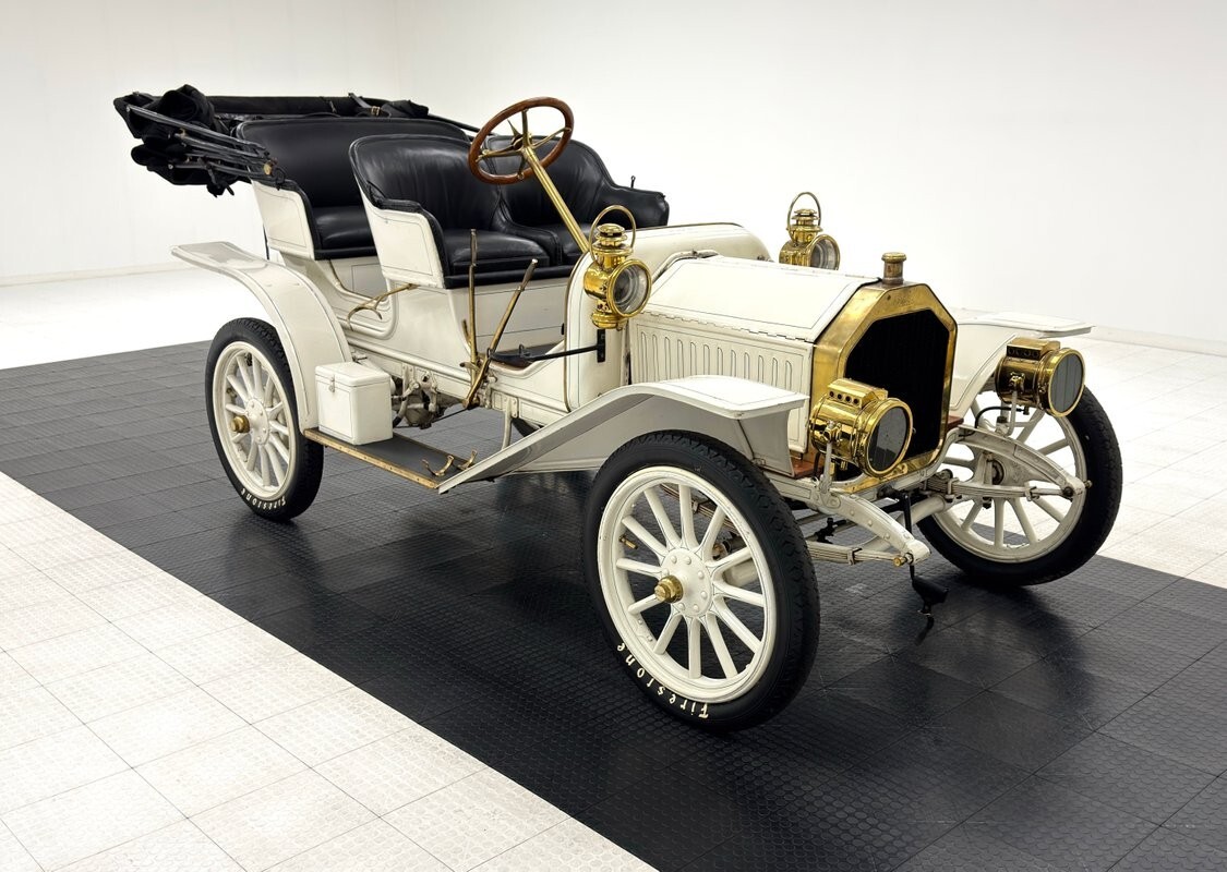 1909 Buick Model 10 Touring Sedan - photo 10