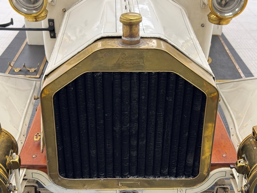 1909 Buick Model 10 Touring Sedan - photo 13