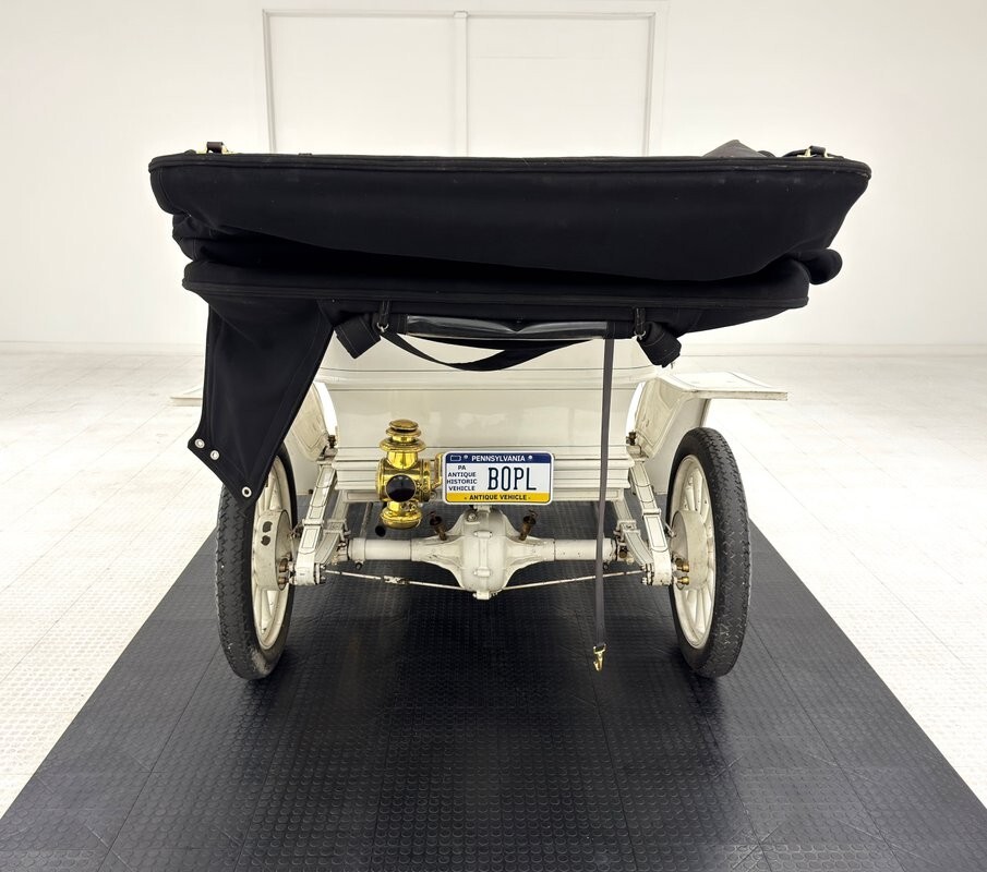 1909 Buick Model 10 Touring Sedan - photo 7