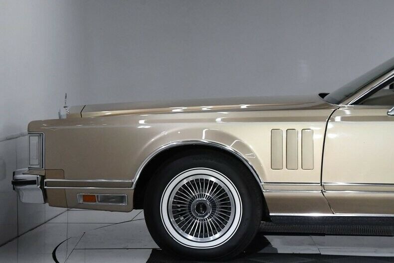 1979 Lincoln Mark Series - photo 9