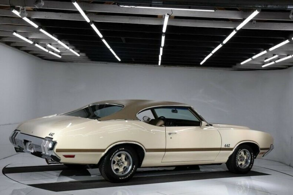 1970 Oldsmobile Cutlass - photo 3