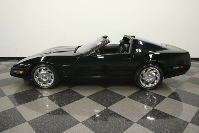 1991 Chevrolet Corvette Base Hatchback 2-Door - photo 3